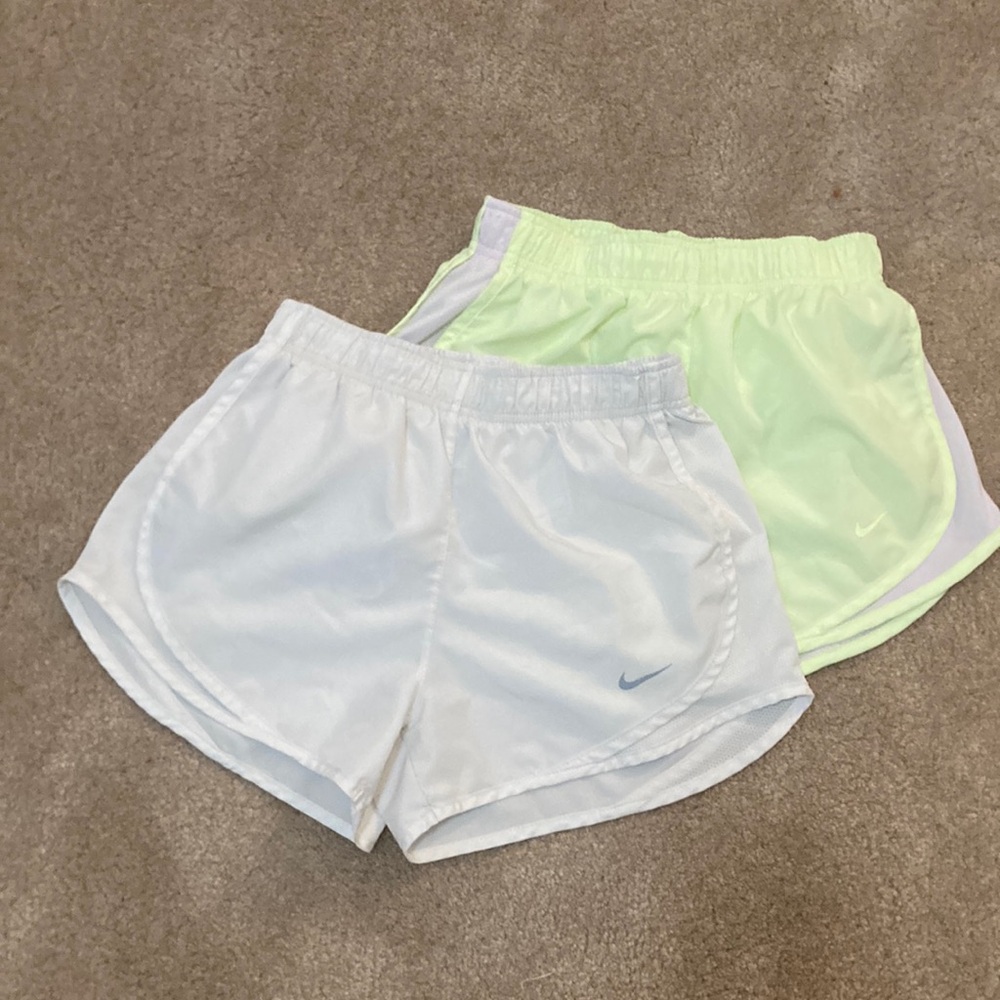 Nike women’s running shorts size extra small